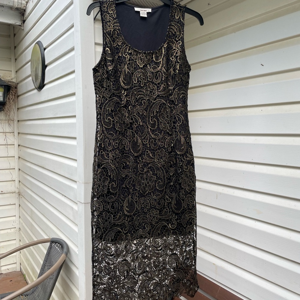 Sans Souci Black and Gold Lace Midi Dress M